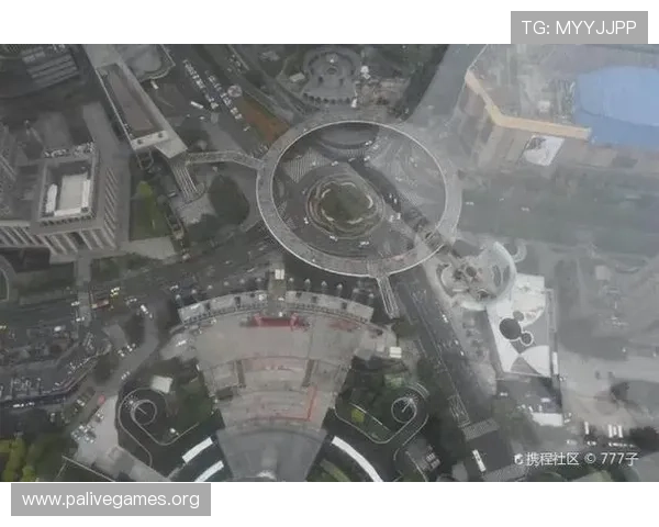 东方明珠塔周边景观全景游览与历史文化体验指南